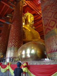 MASSIVE bronze Buddha at Wat Yai Chai Mongkhon